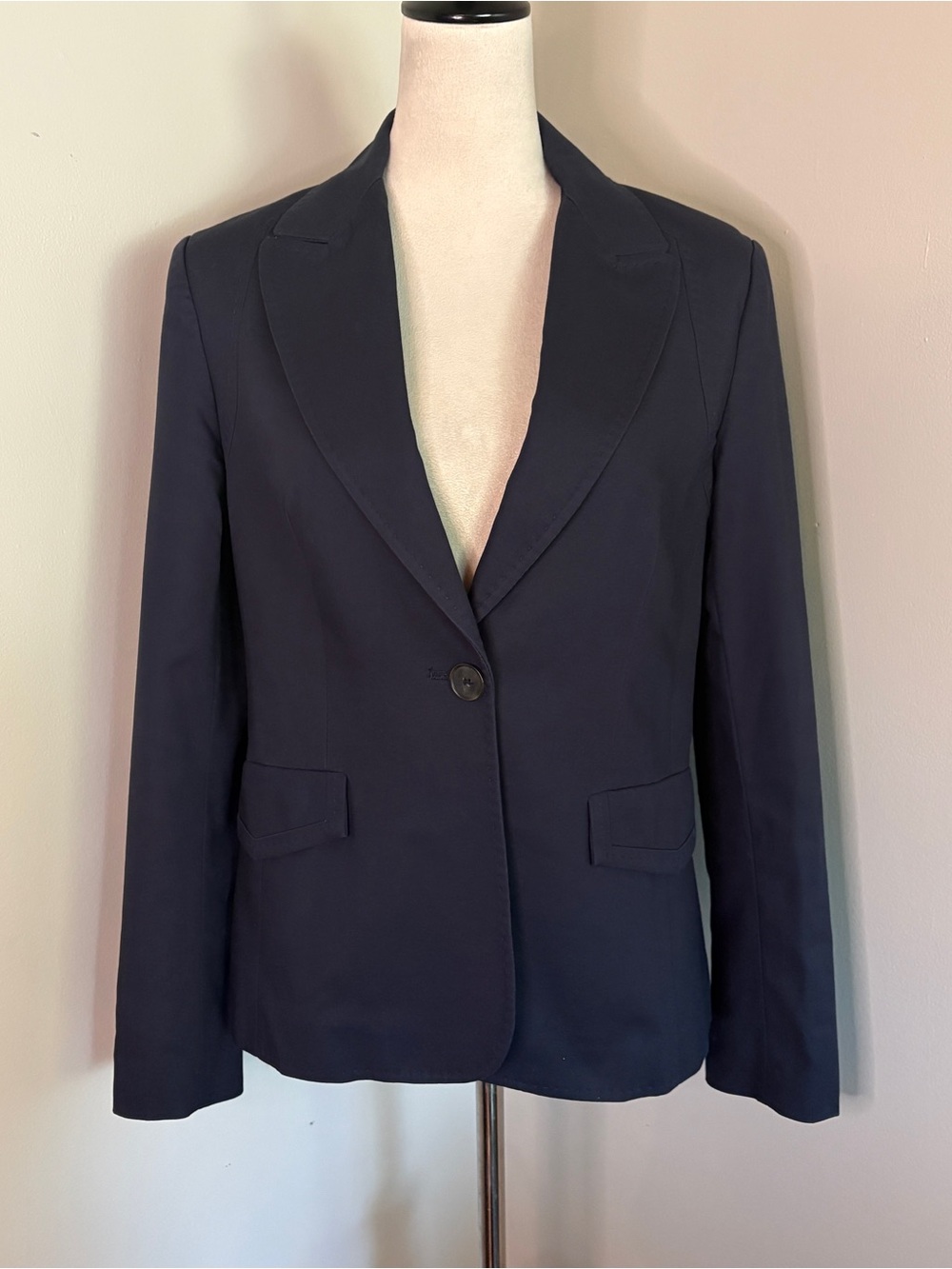 MNG by Mango Tailored Navy Blazer Jacket Size 10 Corporate Chic Office Like New